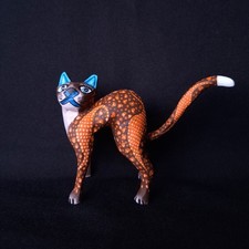 Oaxacan Wood Carving Alebrije Cat with Floral & Dot Motifs, Signed Jose Olivera Perez — listing 6