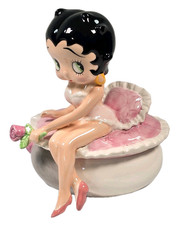 Vandor Betty Boop Figural Teapot - Betty Reclining on Pink Armchair with Pudgy Dog Finial — listing 5