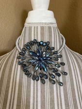 Peach Floral Cluster Bib Statement Necklace with Rhinestones — listing 4