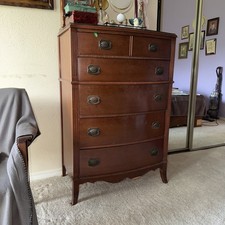Antique American 4-Drawer Chest of Drawers with Oval Hepplewhite Brass Pulls, Early 19th Century — listing 2