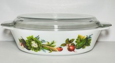 Vintage JAJ Pyrex 'Tulip Time' Round Casserole with Lid, Chrome & Teak Serving Stand, 2pt (1.25L) — listing 5