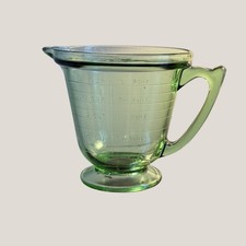 Vintage Green Uranium Glass 2-Cup Measuring Batter Bowl with Pour Spout and Handle — listing 6