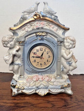 Vintage Porcelain Cherub Mantle Clock with Gilt Accents — listing 4