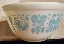 Vintage Pyrex White Milk Glass Mixing/Serving Bowl with Ribbed Base — listing 6