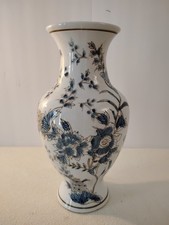 Chinoiserie Tapered Floral Vase with Cobalt Blue and Gold Enamel Decoration — listing 6