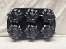 Nordic Ware Cast Aluminum Specialty Cakelet Pan Set (4 Pans) — listing 2
