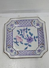 Hand-Painted Chinoiserie Octagonal Decorative Plate with Seated Figure, Green Sponged Rim, listing 3