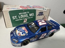 Rusty Wallace #2 Miller Genuine Draft NASCAR Wall Clock — listing 2