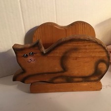 Hand-Painted Ceramic Cat & Mouse Napkin Holder / Letter Rack with Relief Figures — listing 4