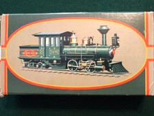 Avon 1876 Centennial Express Green Glass Locomotive Wild Country After Shave Decanter — listing 5