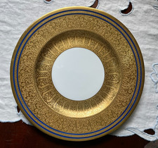 Vintage Gold-Encrusted Rim Porcelain Dinner Plate with Central Urn & Floral Motif — listing 6