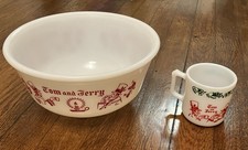 Vintage Tom & Jerry Punch/Eggnog Bowl Set with 4 Mugs, Cream with Gold Trim and Old English Lettering — listing 2