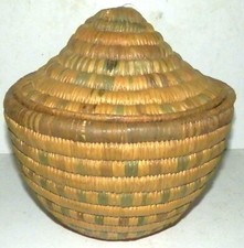 Vintage Coiled Lidded Basket with Geometric Diamond Motif — listing 3