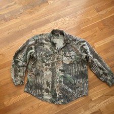 Vintage Olive Green Chamois Flannel Shirt with Camouflage Sleeves and Yoke