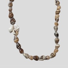 Vintage Hawaiian Shell Lei Necklace with Cream Flower Clusters and Barrel Clasp — listing 6