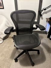 Herman Miller Aeron Task Chair Size B Titanium — listing 5