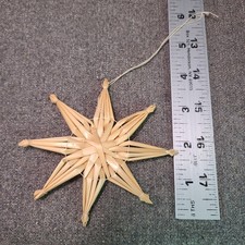 Handwoven Coiled Straw Star-Shaped Basket with Raffia Floral Decoration — listing 3