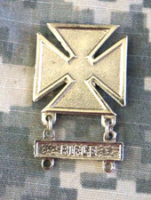 US Army Marksman Qualification Badge with Rifle Bar — listing 4