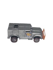 Hot Wheels Vintage Collection Redline Commemorative Replica with Collector's Button (pink) — listing 2