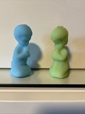Fenton Praying Boy and Girl Figurine Pair, Custard/Uranium Glass, 4 inches — listing 3