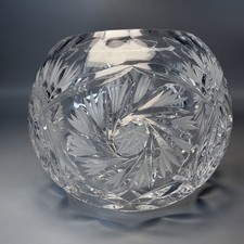 Cut Crystal Vase with Frosted Rose Motif and Sawtooth Rim — listing 6