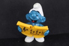 Choir Smurf Singing with Songbook (Vintage PVC Figurine) — listing 6
