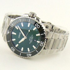 Oris Aquis Date 43mm Automatic Green Dial Diver's Watch, Ref. 01 733 7730 4137-07 — listing 2