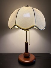 Table Lamp with Purple/UV-Style LED Bulb and Pull-Chain Socket — listing 4