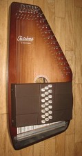 Oscar Schmidt Educator Model 21-Chord Autoharp with Hardcase and Instructional Books