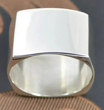 Sterling Silver Solitaire Ring with Cubic Zirconia Center and Pavé-Set Shoulders — listing 2
