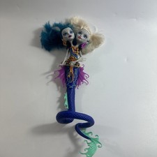 Monster High Great Scarrier Reef Peri & Pearl Serpentine Two-Headed Mermaid Doll