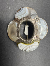 Antique Scottish Agate Pebble Jewellery Brooch with Citrine-Colored Faceted Glass Center — listing 4