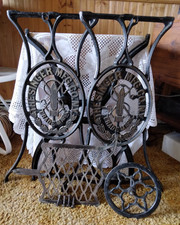Antique Singer Treadle Sewing Machine in Oak Cabinet with Cast Iron Base — listing 4