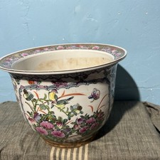 Chinese Famille Rose Porcelain Jardinière (Cachepot) with Underplate, Figural Landscape Scene — listing 2