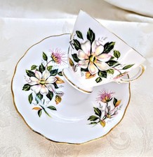 Fine China Floral Teacup with Gold Trim and Scalloped Rim — listing 3
