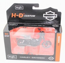 Maisto Harley-Davidson Street Stalker 1:18 Die Cast Motorcycle with Chrome Display Base and Original Box (Avon #33399) — listing 6