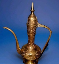 Indian brass ewer Vintage Indian Etched Brass Aftaba Ewer Pitcher with Hinged Lid — listing 4