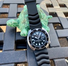 Vintage Seiko 6309 'Turtle' Automatic Diver's Watch with Pepsi Bezel, 150m Water Resist, on Aftermarket Blue Rubber Strap — listing 4