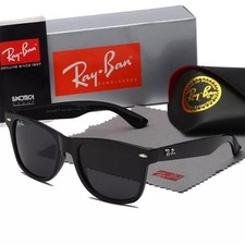 Pair of Sunglasses in Zippered Hard Case — listing 5