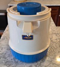 Vintage Aladdin Pump-A-Drink Insulated Jug with Built-In Dispenser, 1/2 Gallon — listing 2