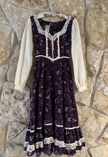 Vintage 1970s Gunne Sax by Jessica McClintock Navy Floral Prairie Dress with Lace Trim
