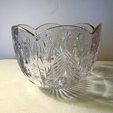 Vintage Pressed Glass Bowl with Gold Gilt Scalloped Rim and Starburst Base — listing 3