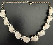Vintage 1950s Pink Moonglow Thermoset Lucite Choker Necklace with Gold-Tone Links — listing 3