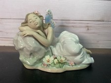 Lladró Porcelain Sleeping Fairy Figurine on Leaf with Pink Roses, Model 6786 — listing 3