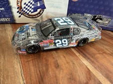 Action Kevin Harvick #29 GM Goodwrench Service 2002 Monte Carlo 1:64 Diecast — listing 3
