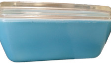 Vintage Pyrex 502-B Blue Refrigerator Dish with Ribbed Glass Lid — listing 3
