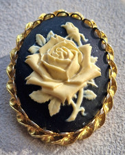 Vintage Round Floral Rose Cameo Brooch with Filigree Gold-Tone Frame — listing 5
