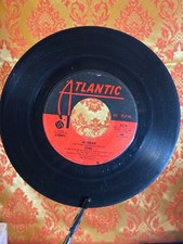 Chic - Le Freak / Savoir Faire 7" 45 RPM Single (Atlantic 3519, 1978)