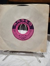 The Crescendos "Oh Julie" / "My Little Girl" 45 RPM 7" Single on Nasco Records (45-6005) — listing 2