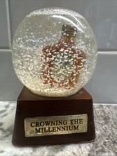 Millennium 2000 "Happy New Year" Champagne Bottle Snow Globe with Silver-Tone Ice Bucket Base — listing 5